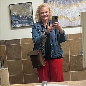 Meet your Posher, Tonya